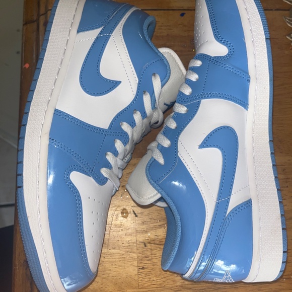 Air Jordan S1 Low - Picture 2 of 4